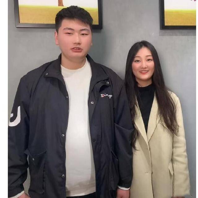 一段不被看好的婚姻最后却结婚了,但是两个人都没有到达法定的年龄