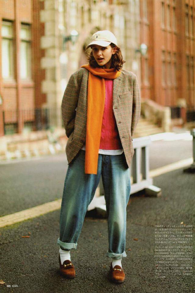 蓝色 冬天过来一半才发现,“叠穿搭配”保暖又时髦,穿对了整容级好看