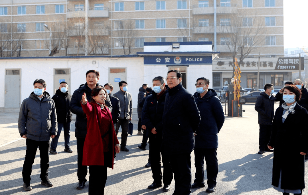 王明玉为阜新市教育系统宣讲党的十九届六中全会精神并调研中小学德育