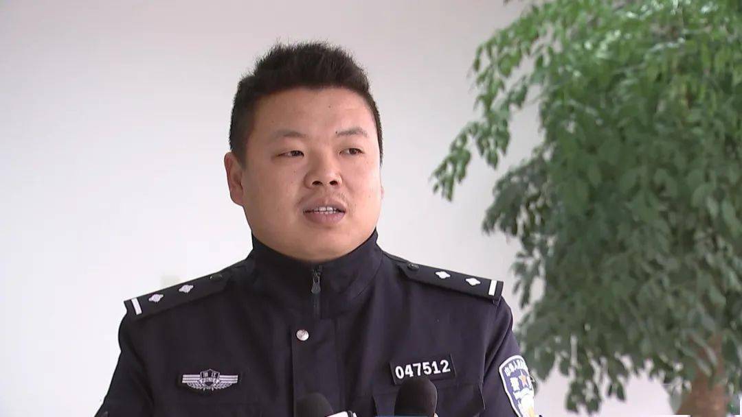 桐乡市公安局城南(高桥)派出所警察 陈佩凡:60万左右赃款大部分,都