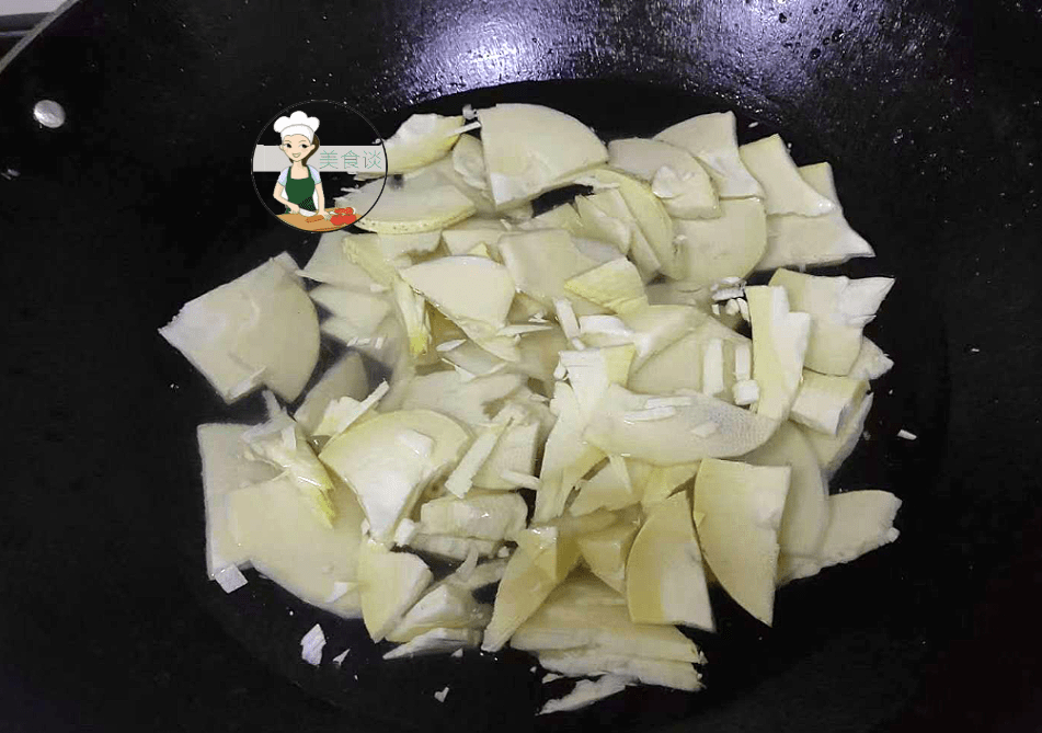 下锅|1月最鲜美的菜,遇到别错过,炒五花肉实在太香了,现在吃正当季