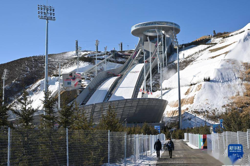 "雪如意"整装待发 静待雪上"飞人"_张家口_新华社_的
