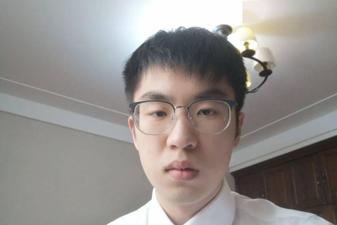 璐正方三辩蔡忠美正方二辩刘逸然正方一辩国际法学院辩手介绍最佳辩手