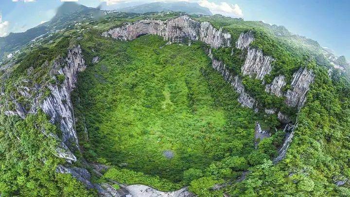 "自然"天坑博物馆"这里被地质专家称为位于贵州平塘县平塘天坑群05方