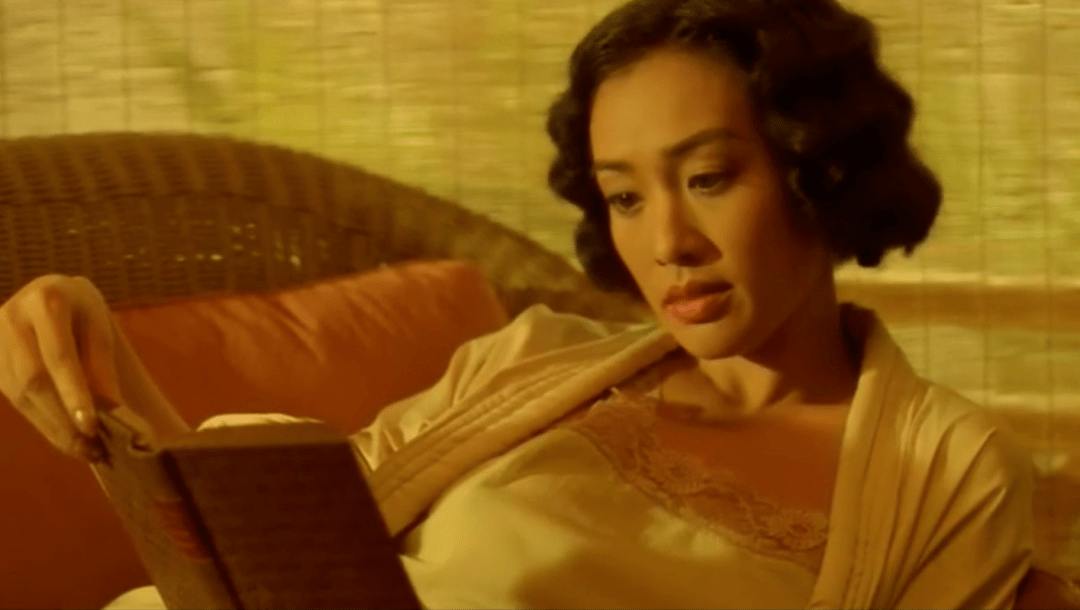 《晚娘》中成熟妖艳的继母,再到《色戒》中美丽诱人的琶玛,钟丽缇绝对