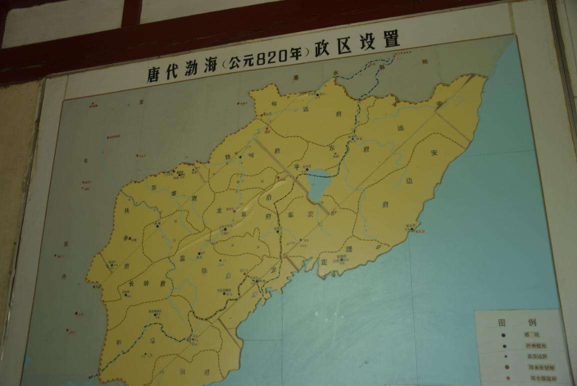 其实辽太祖还有一个战略,就是稳住东边,因为朝鲜半岛很多小国都是不