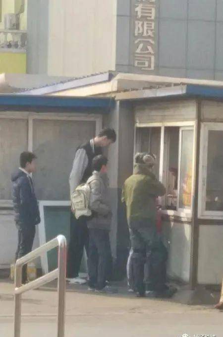 一直空腹周琦表示,自己并不是常吃煎饼果子周琦