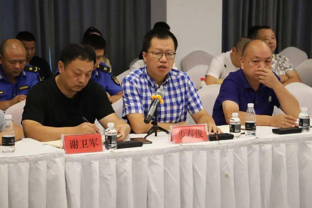 聚焦"民之小事 横峰选民议政会推动"全域改造"首个安置社区精细化