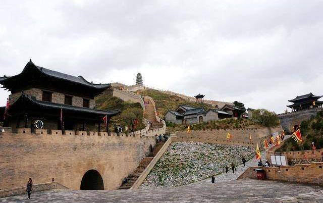 中国长城文化的瑰宝，山西旅游业十大杰出品牌，堪称中华第一关