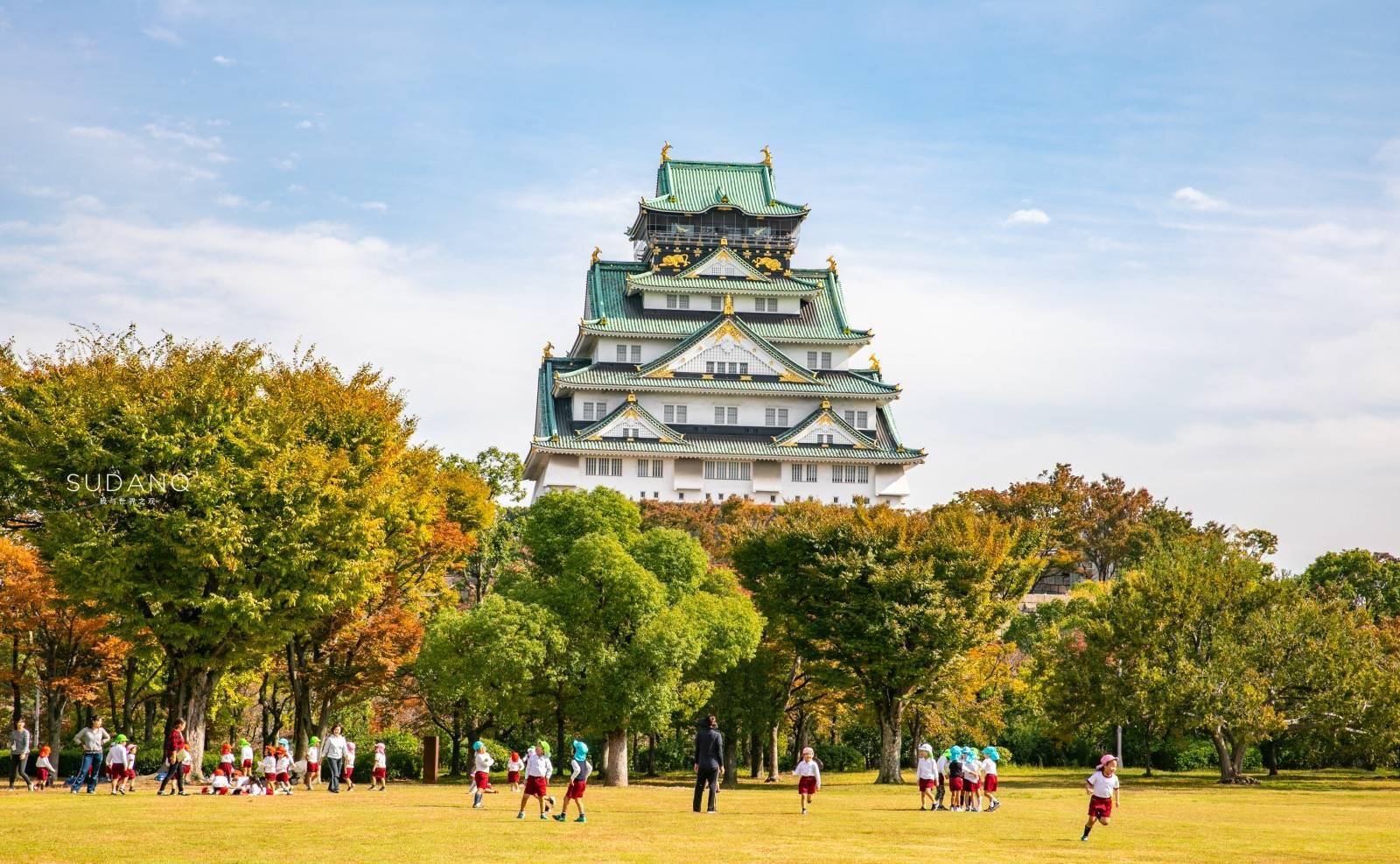 大阪城安装电梯，日本首相表示“大错误”，这座城堡经历了什么