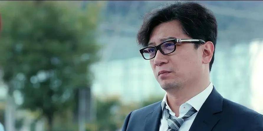 9部最具有代表性的男性群像剧,孙红雷受评,靳东争议