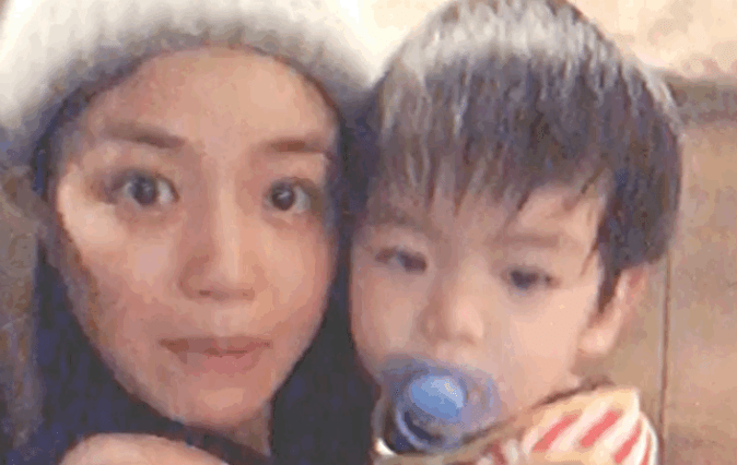 陈妍希带儿子做瑜伽！素颜仍白美如少女米乐M6 M6米乐5岁小星星下巴酷似陈晓(图4)