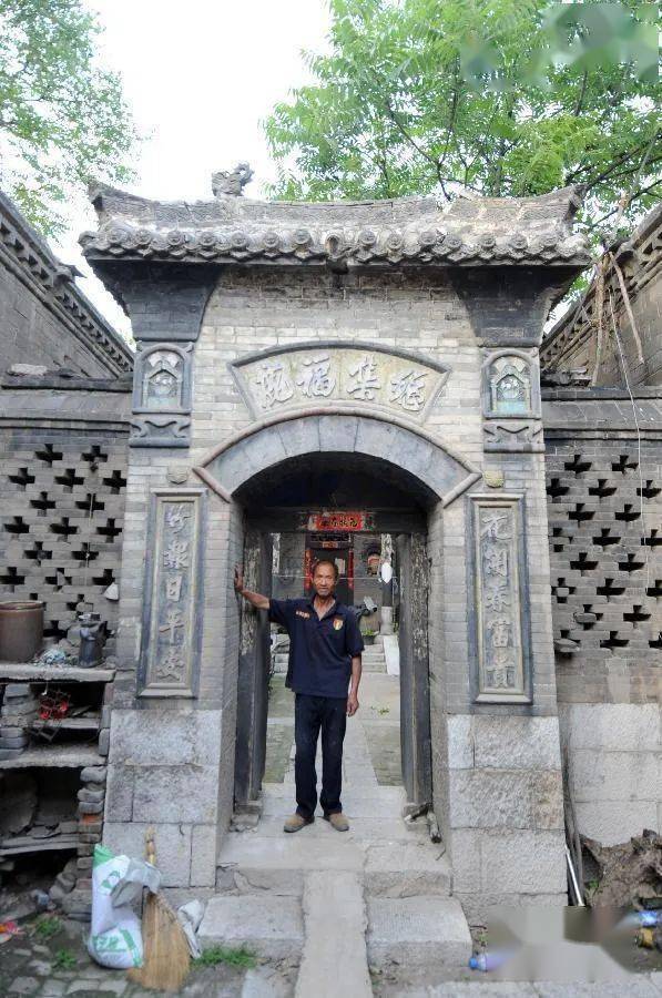 文天平摄影古巷深深 李建摄影刘家大院的建筑布局为典型的深宅大院