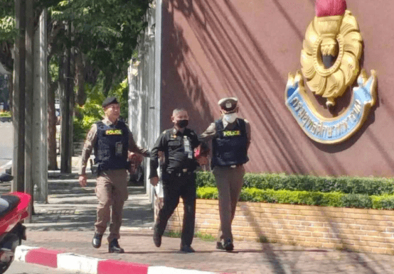 泰国陆军战争学院突发枪击案！已致2死，枪手据称“患有精神疾病”