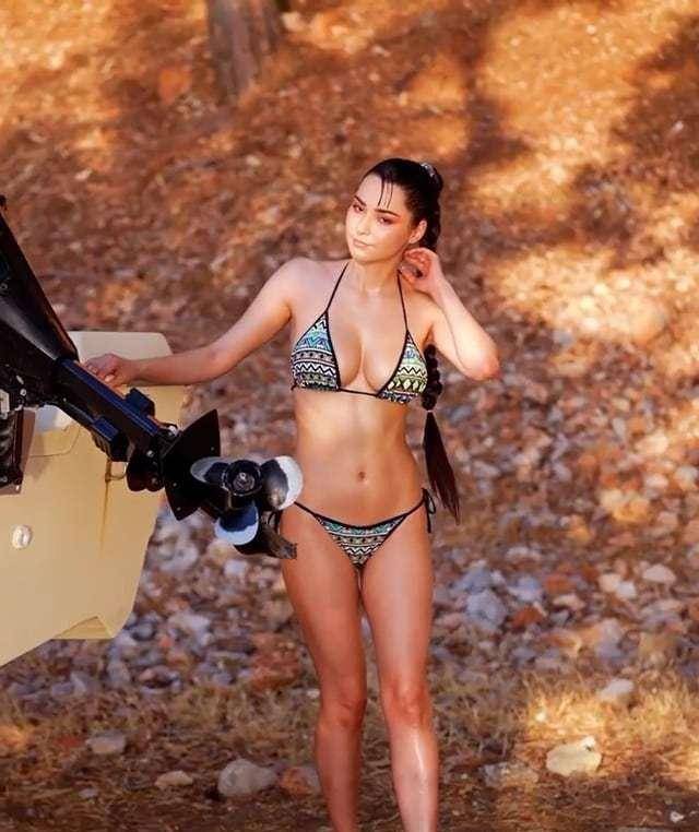helgalovekaty(海尔加·洛夫卡蒂,是魅力内衣,泳装模特与女演员,她有