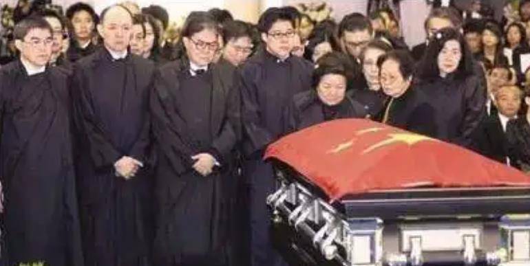 ������׷��·����Ů��������ţ���������ĸҪ�ٻ飬���� ...