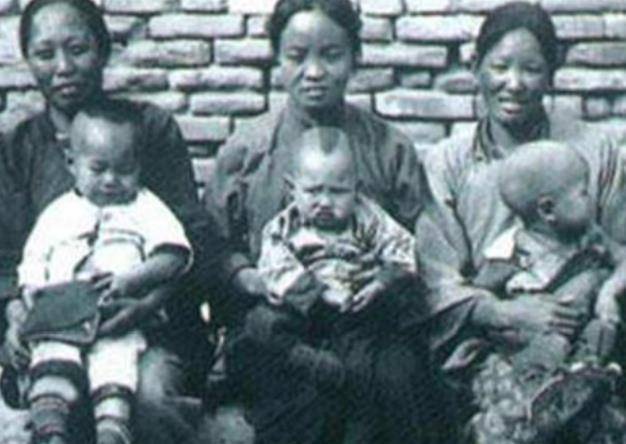 1986年,山东女子自封皇帝密谋进京登基,没想到被联防