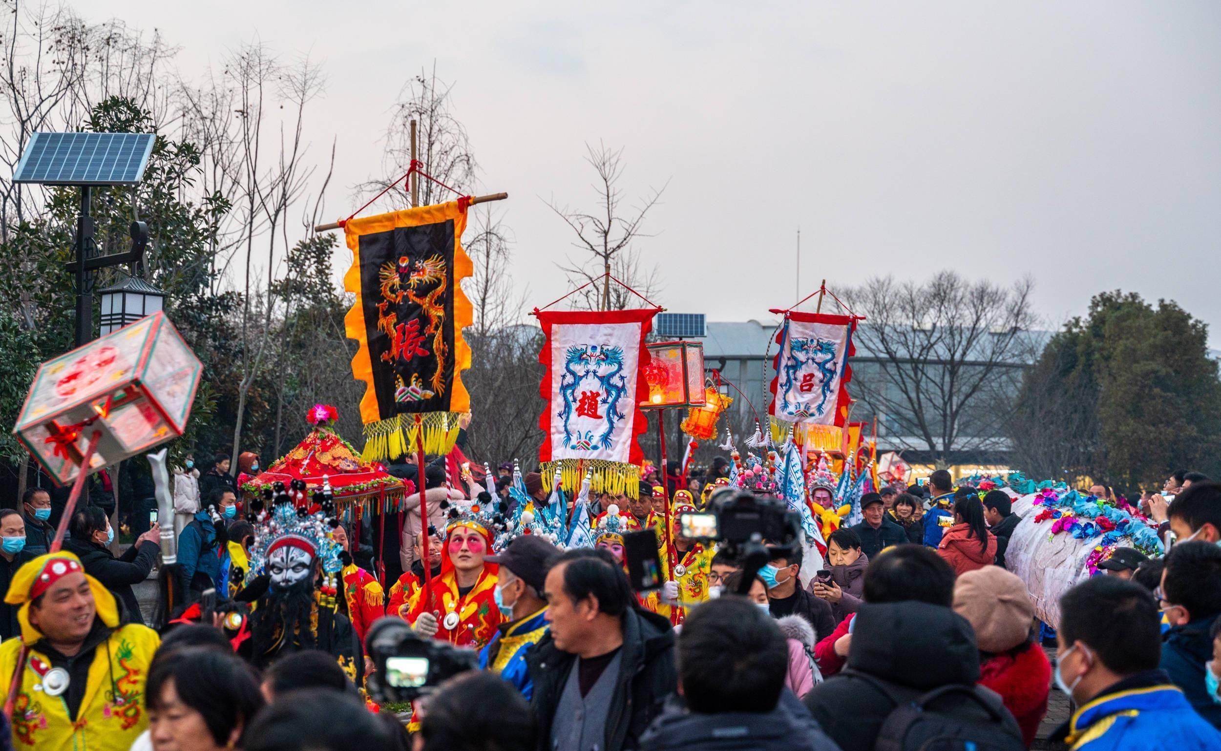 南京赏梅不只有梅花山，溧水傅家边也不要错过，尤其是“夜梅”