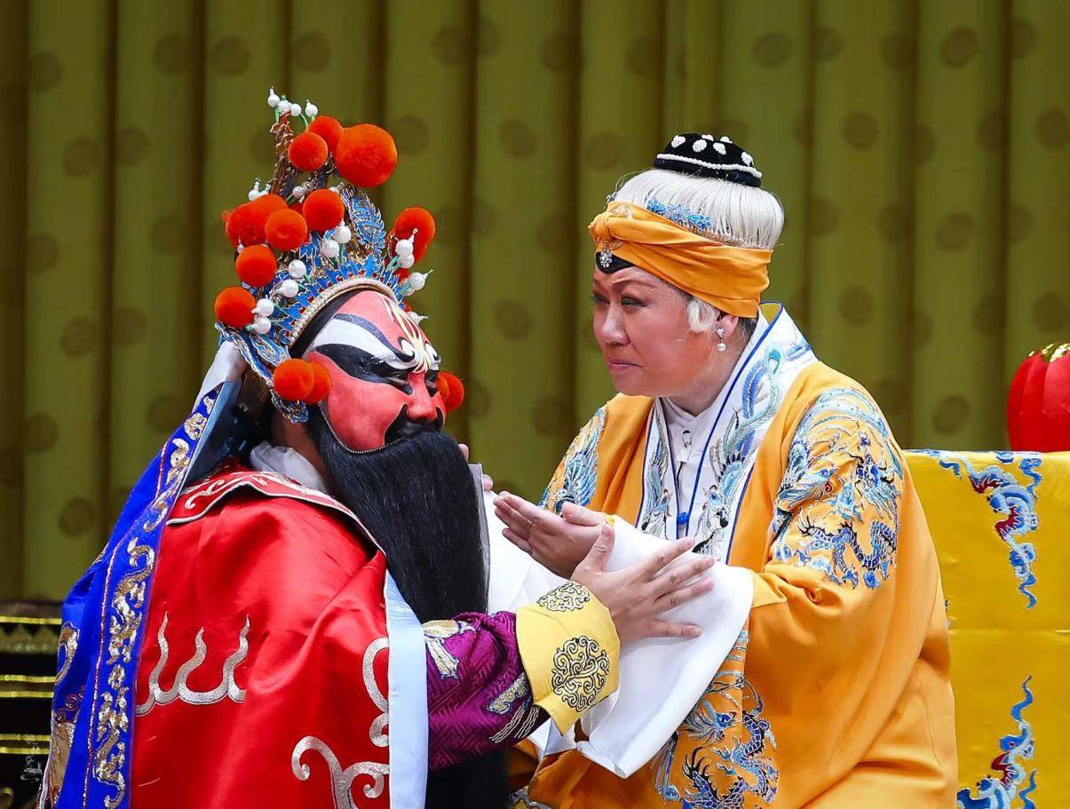 北京京剧院的优秀花脸演员罗帅,也给了王瀛政很多好的建议