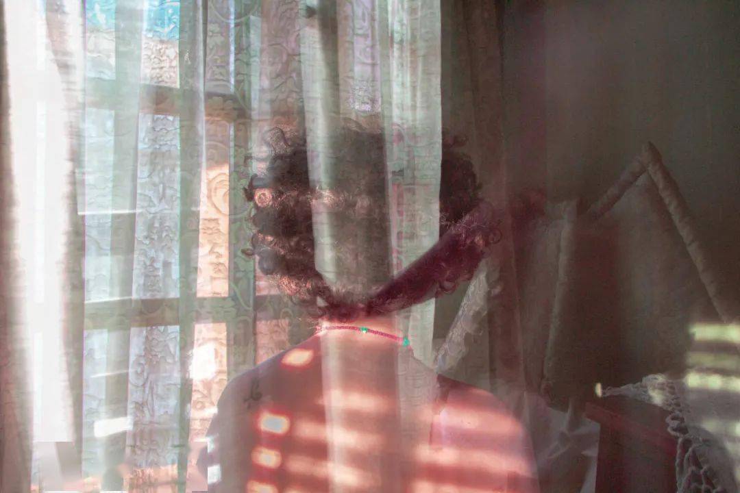 �ھŽ���Ϲ�����Ӱ˫��չ��Ʒ�������䡢�¼��¸�У��