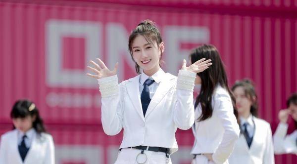 《创3》陈欣叶成首位退赛选手,入营50天哭了3次,第三次其实对峙不住了 《创3》陈欣叶成首位退赛选手,入营50天哭了3次,第三次其实对峙不住了