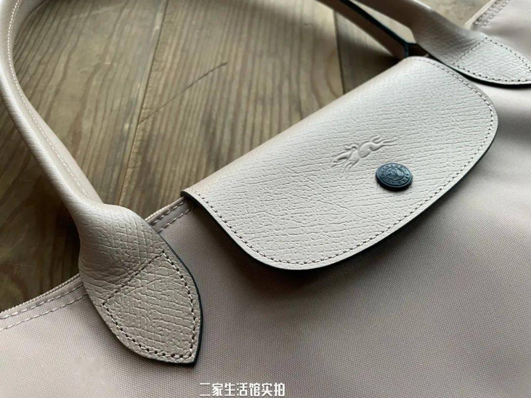 专柜又涨价管我屁事,奢牌包包白菜价到手小意思啦! 专柜又涨价管我屁事,奢牌包包白菜价到手小意思啦!