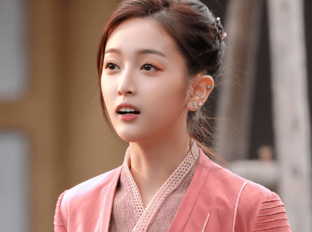 《斗罗大陆2》启动,“唐三”仍由肖战出演,新女主比本来的适宜 《斗罗大陆2》启动,“唐三”仍由肖战出演,新女主比本来的适宜