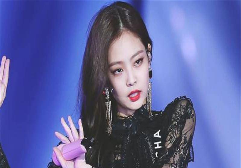 权志龙爱情了!与女团成员金珍妮约会被拍,两人已爱情两年 权志龙爱情了!与女团成员金珍妮约会被拍,两人已爱情两年