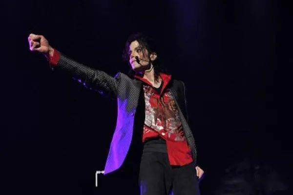 迈克杰克逊十首最经典歌曲排名榜单揭晓！《Beat It》名列榜首！
