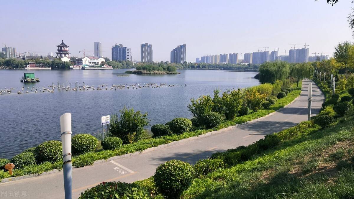 上海1.2亿元江景豪宅被山东老乡买走，为何不来买济南青岛的房子
