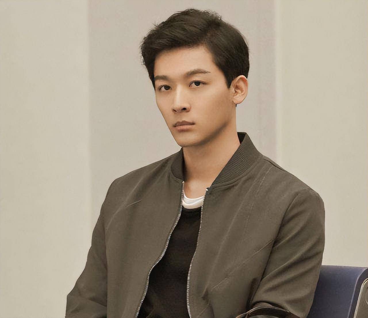 杨幂换公司？成毅袁冰妍真情侣？张晚意资源好？