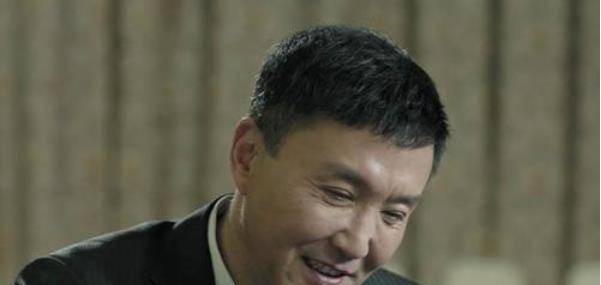 把一位市委书记演绎的鲜活可感,电视剧尚未播完,达康书记早已深入到每