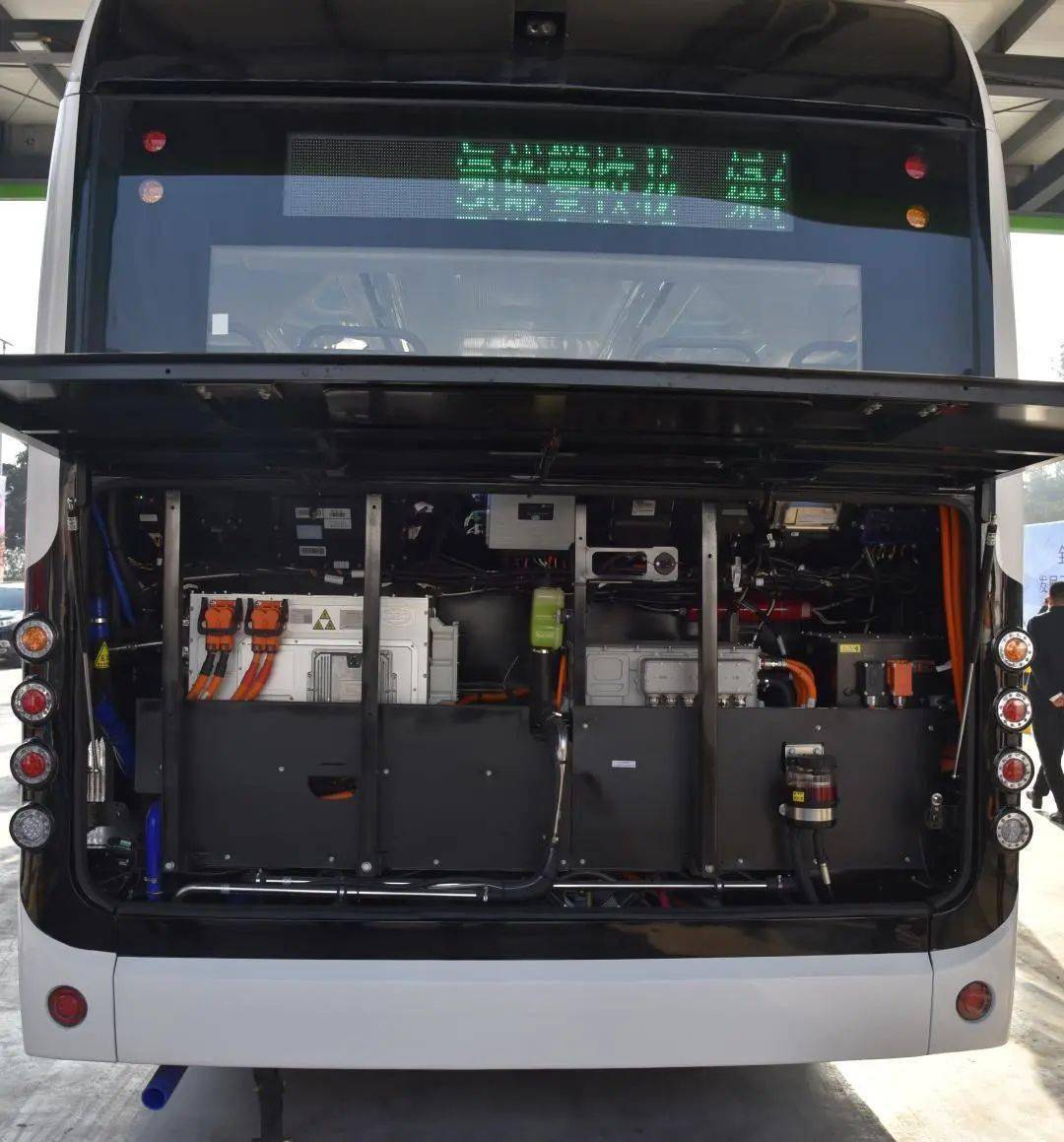 维基体育“喝氢”的公交车来啦！今日氢能源公交车正式亮相(图3)