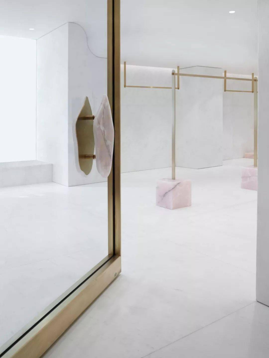 ��Щ�콢�꣬��ʯ���á����