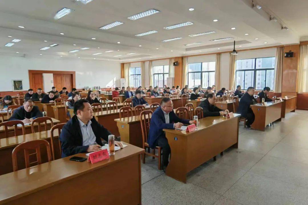 关注 | 邗江区教育局举行学习宣传贯彻党的二十大精神报告会