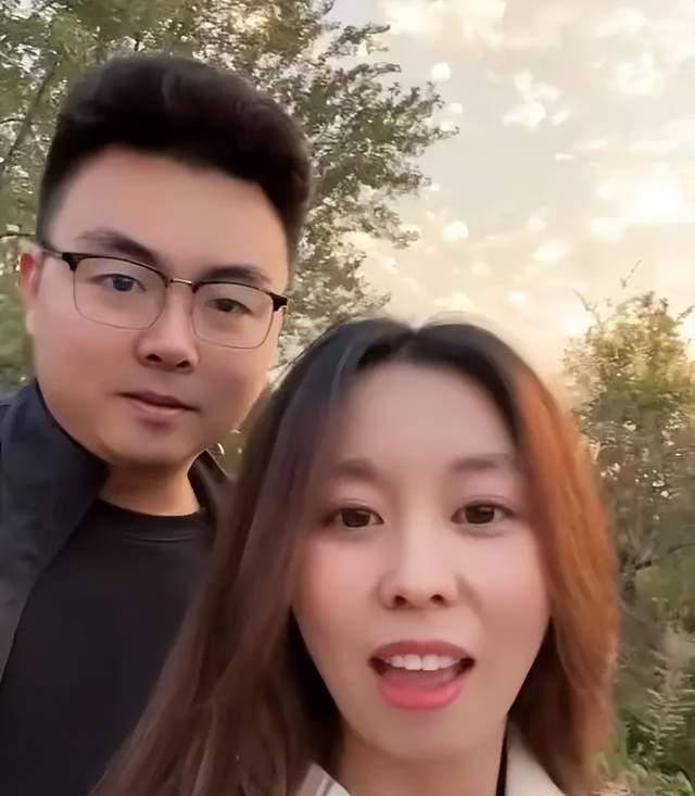 姚家女儿被吐槽流量,对方在直播中表态,直言是骗她家流量_事件_妈妈