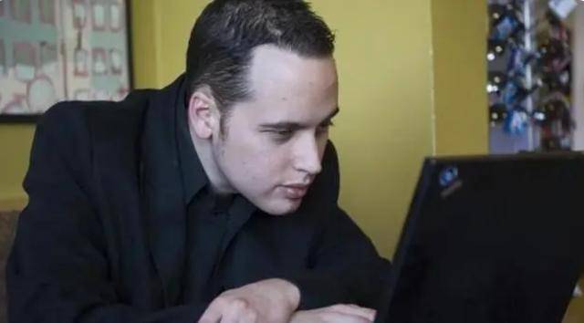 ȫ��8�󶥼�ڿͣ�����һλ�Ӳ����й������һλ�й������� ...