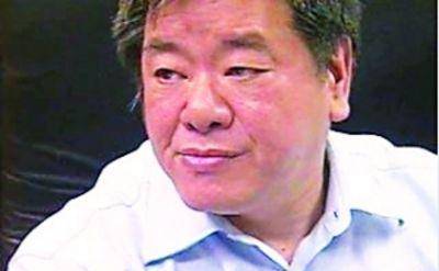 捧红林志颖金城武,亿万家产被儿子掏空,今70岁吴敦靠