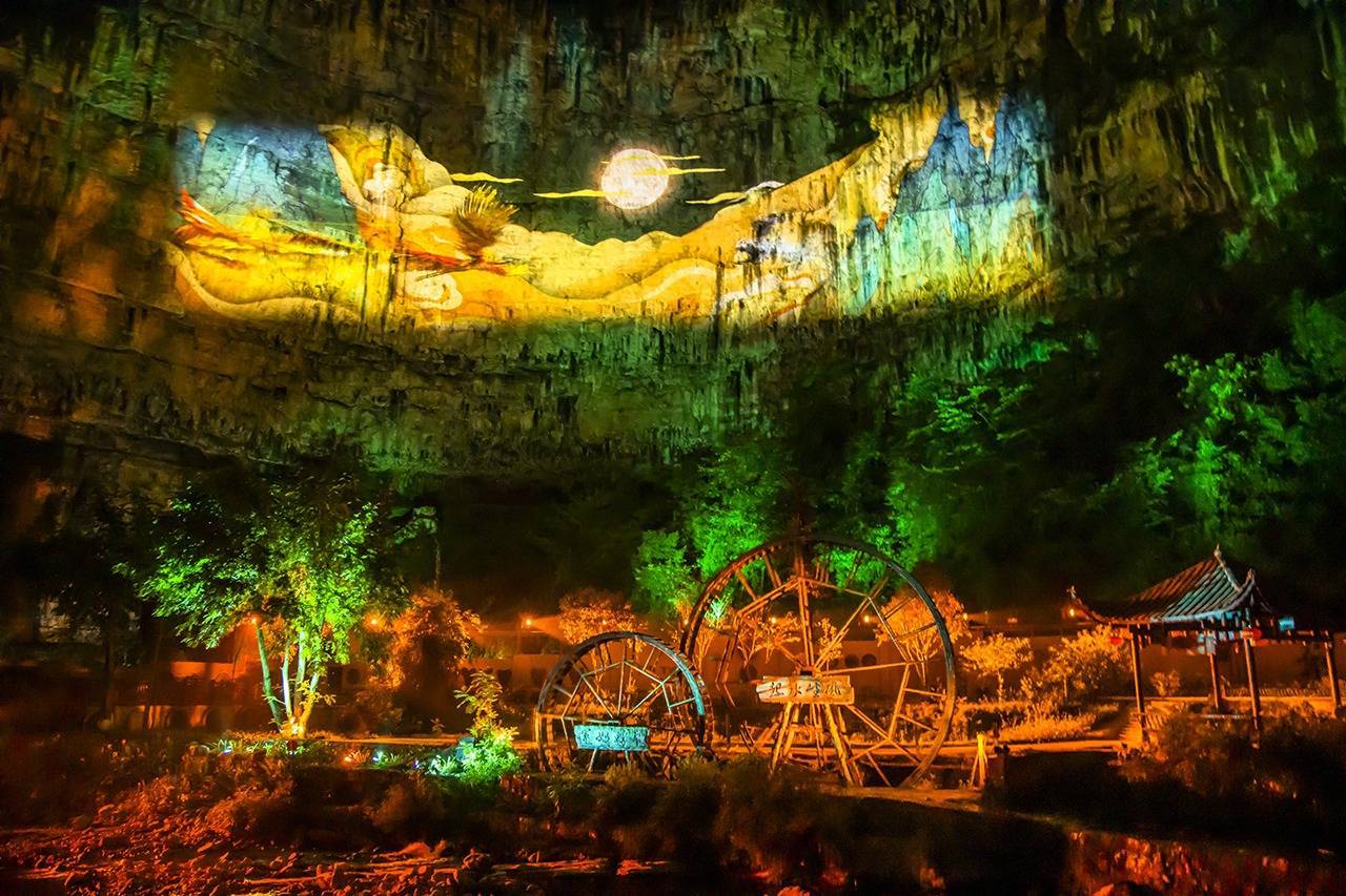 湖北宜昌车溪民俗风景区，古色古香，在这里可以领略土家民俗风情
