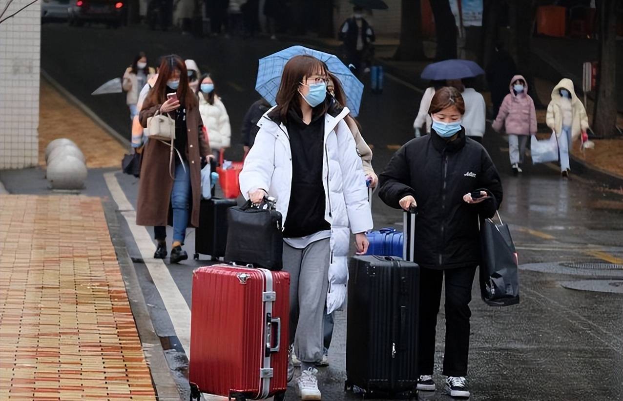 浙江多所高校发布通知：学生可提前返乡，这下家长们可以放心了