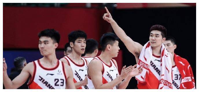李楠快醒醒吧,光靠外援走不远_比赛_进攻_布莱克尼