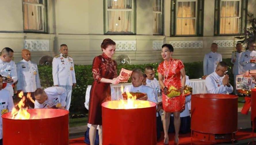 ����ﳹ���������ң�����ѪԵ���϶����Ժ����Ϻ���