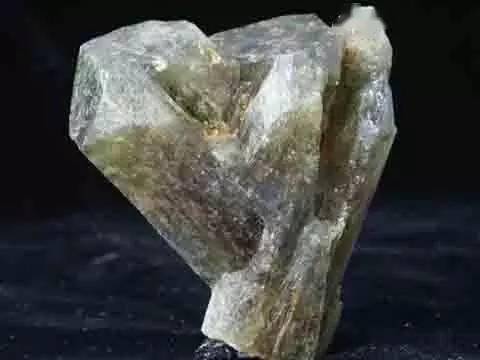 ʯͷ