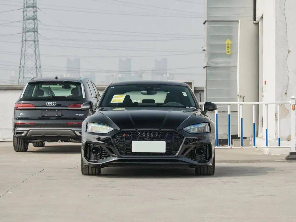 2023µRS 4¿µRS 5 Sportback װ浽ʵ