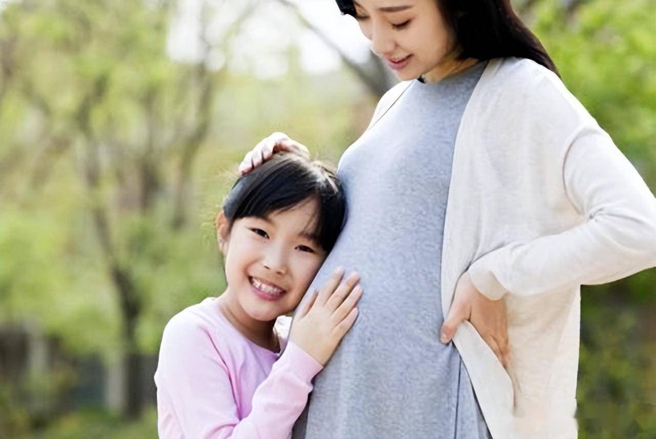 48岁林志玲被问是否生二胎，绷不住了，连续回应3次“办不到”