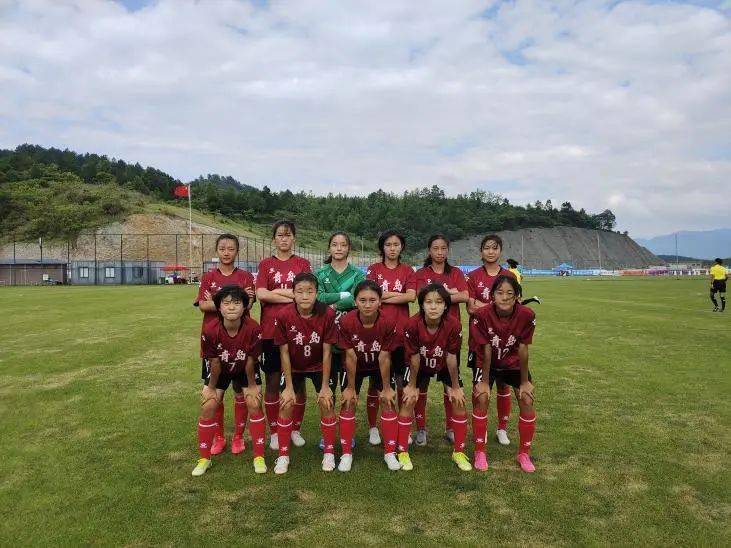 青島市U16女足代表隊以預賽小組第一名身份進入學青會決賽階段