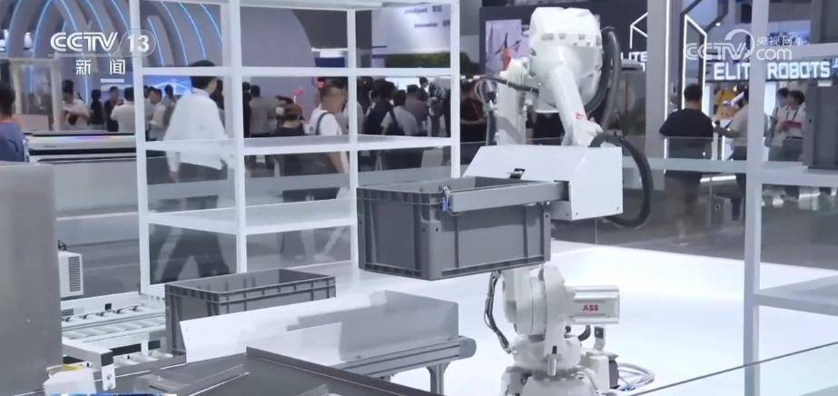 多款国产机器人亮相工博会 焊接机器人核心零配国产化率提升(图13)