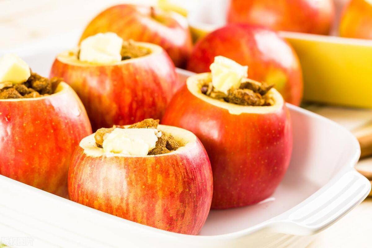 今晚平安夜,苹果这样吃,效果太好了,健康又暖胃,平安过冬