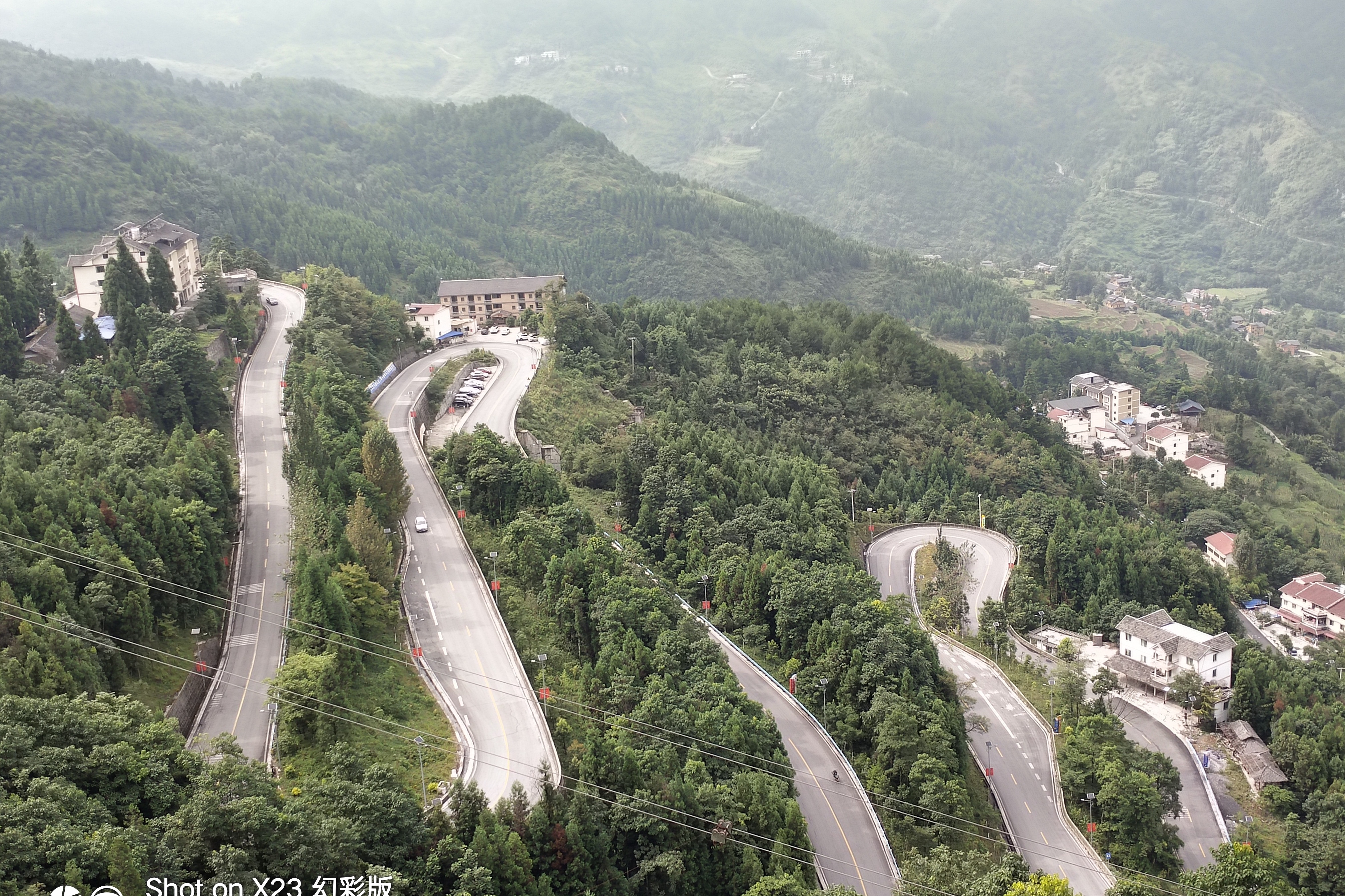 貴州桐梓72彎風景區