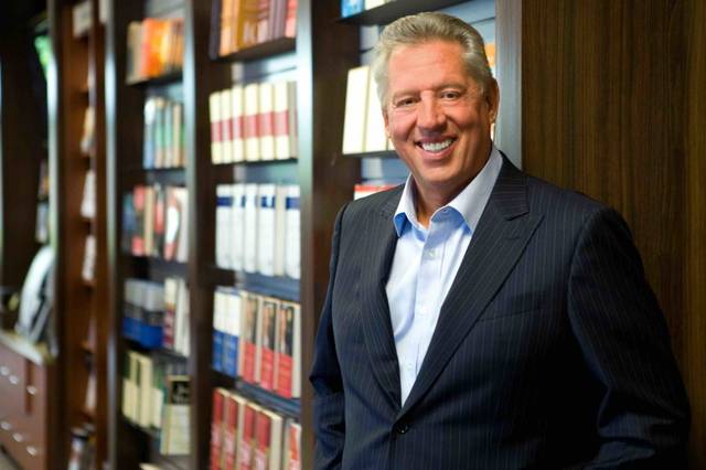 原创 monat与领导力专家john c. maxwell续签独家指导计划